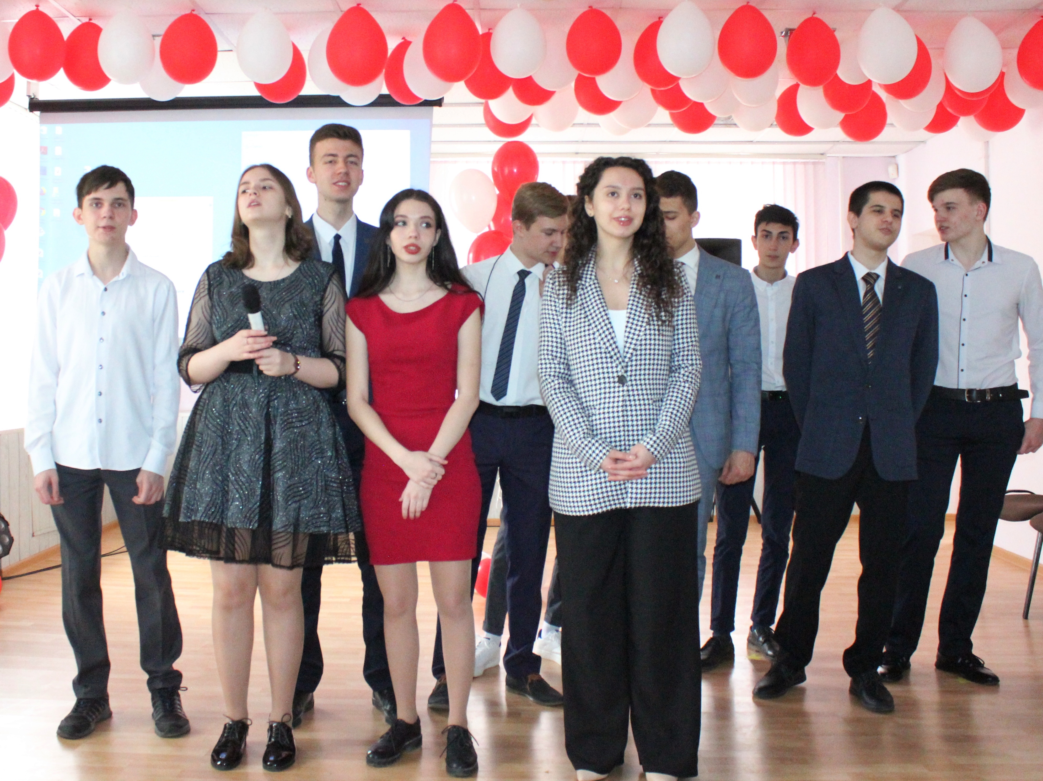 школа 305 2022 выпуск. дней выпуск 2022. выпускной вечер 2022. участники программы соловьева 15 марта 2022. дней выпуск 2022.